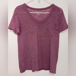 American Eagle Women's pink V-Neck Top